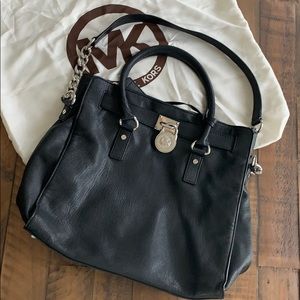 SALE‼️ Micheal Kors Tote Bag!